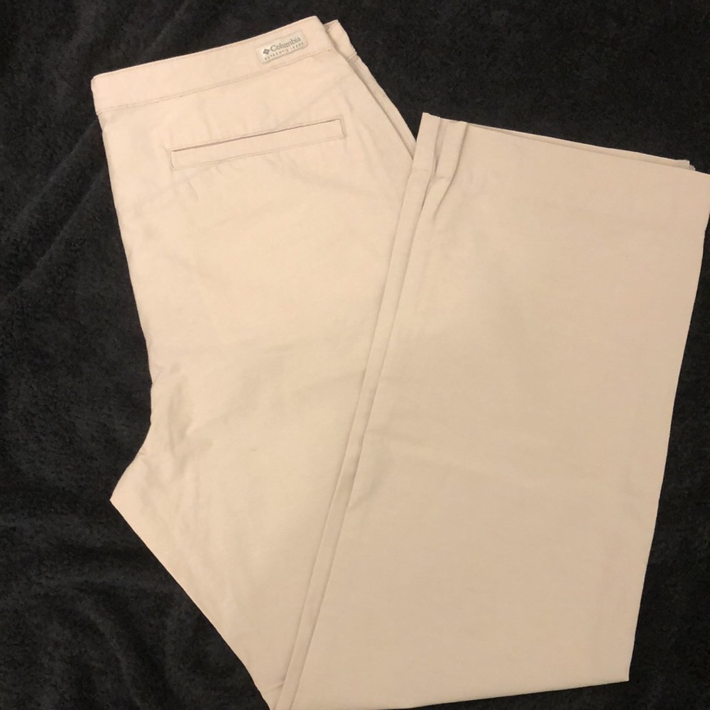 Columbia women’s tan size 14 quick dry pants